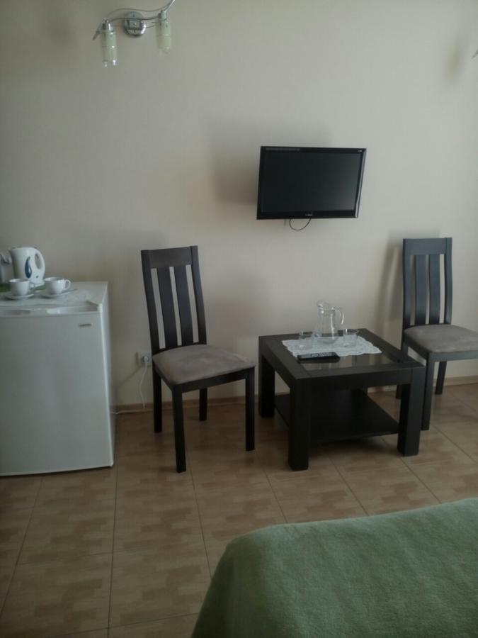 Hotel Aquarius Chornomorsk Buitenkant foto