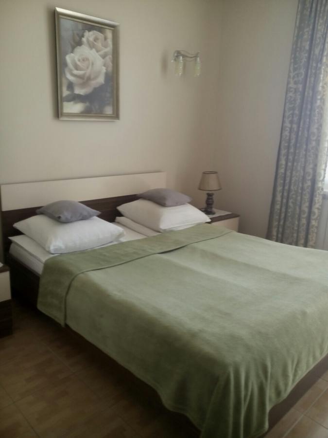 Hotel Aquarius Chornomorsk Buitenkant foto