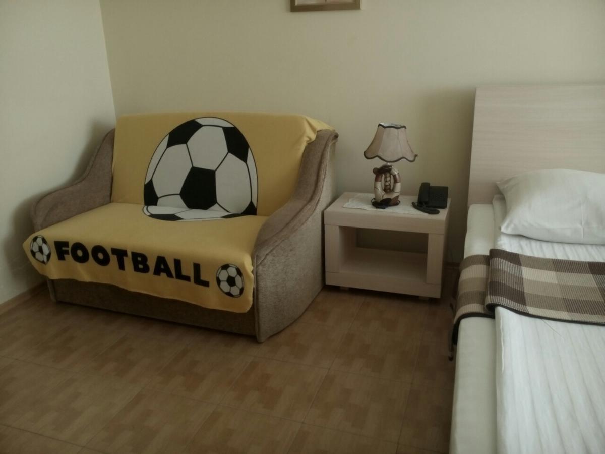 Hotel Aquarius Chornomorsk Buitenkant foto