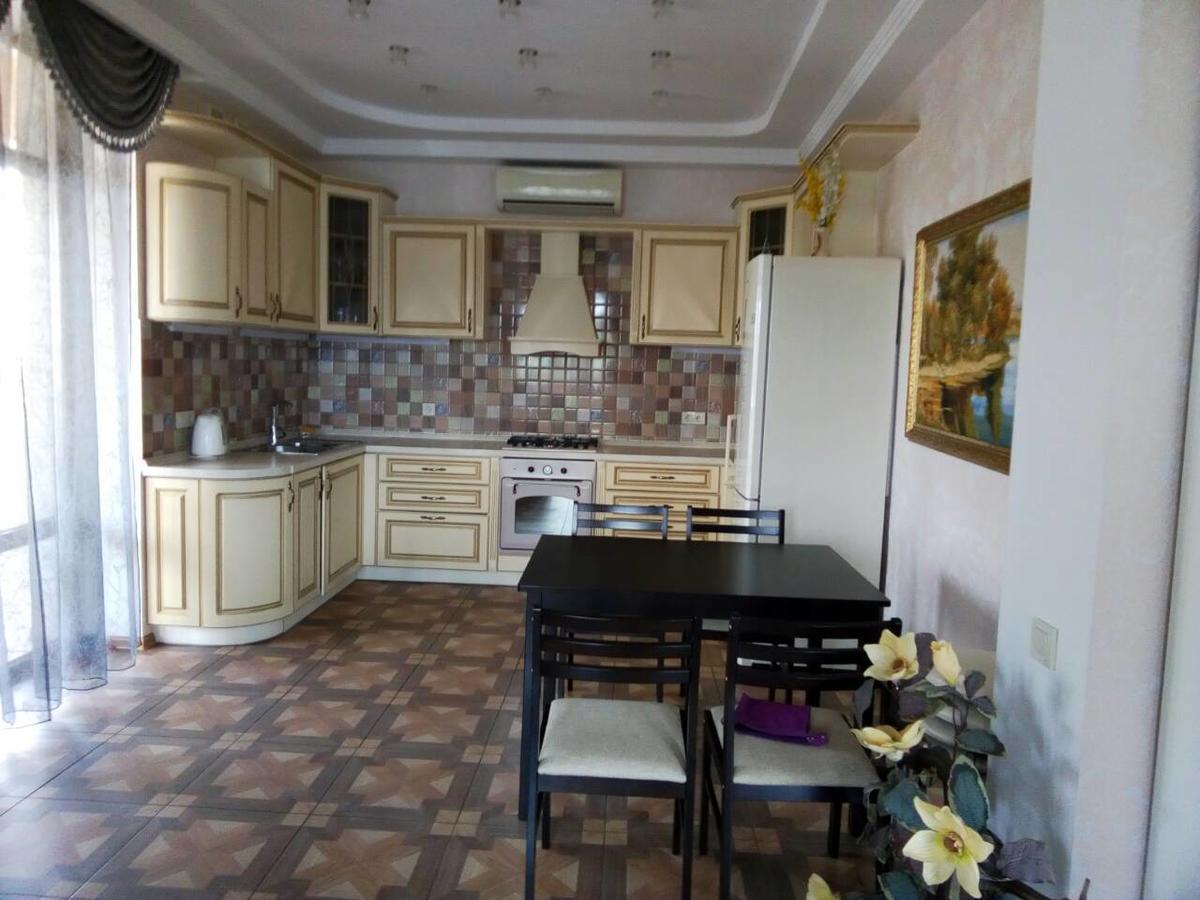 Hotel Aquarius Chornomorsk Buitenkant foto